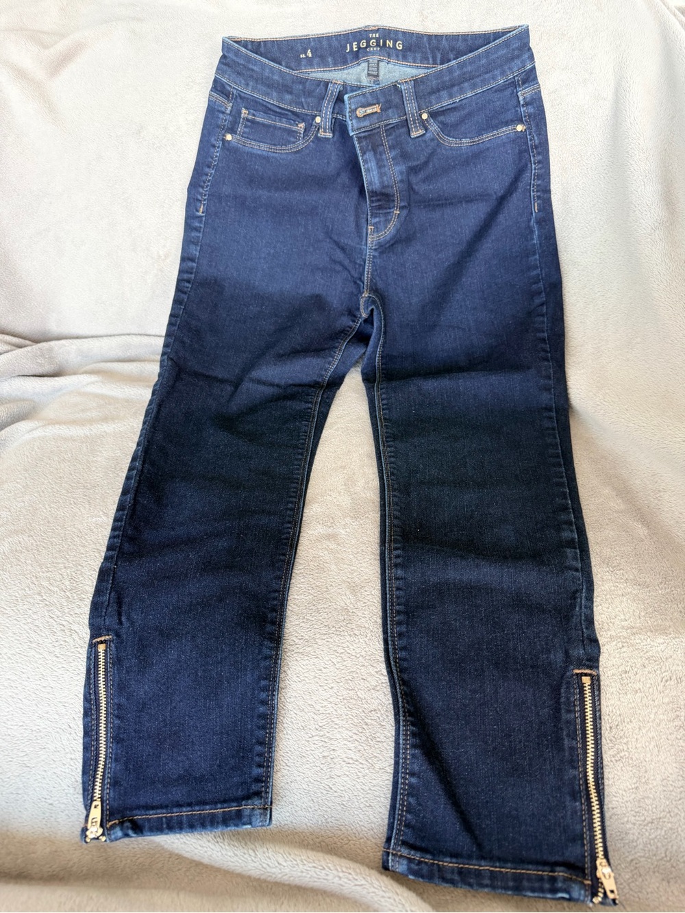 White House Black Market Dark Blue Cropped Jeggings with Ankle Zippers